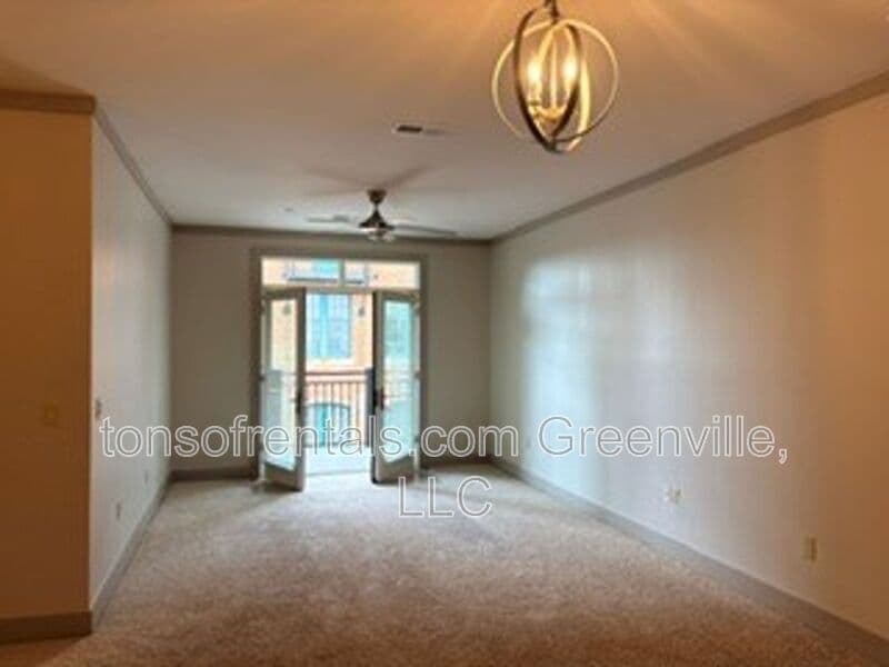 Greenville Condo: 98 E. McBee Ave.