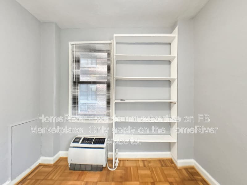 Washington Condo: 1010 25th St NW