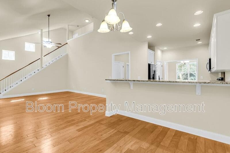Mount Pleasant House: 2649 Lohr Dr