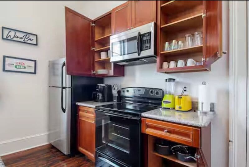 New Orleans Condo: 1915 Philip St.