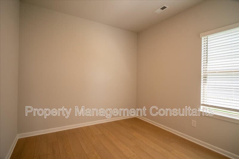 Athens House: 22845 Dashwood Lane