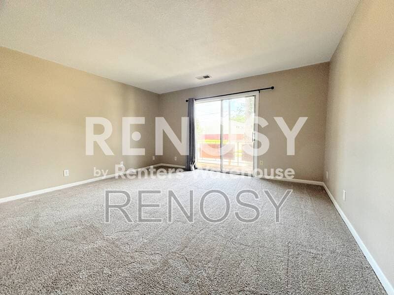 Urbandale Condo: 4211 65th St