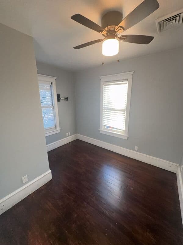 Stroudsburg House: 528 Lindbergh Avenue