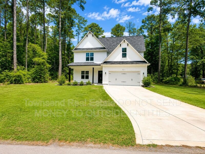 Stedman House: 621 Blawell Circle