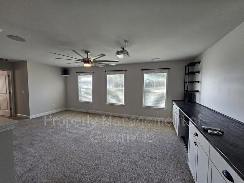 Taylors House: 625 Old Rutherford Rd