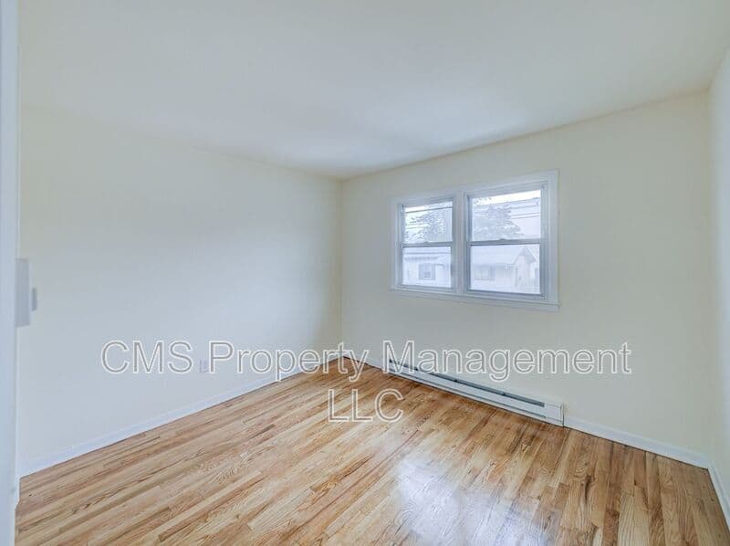 Vauxhall Condo: 287 Montclair Avenue