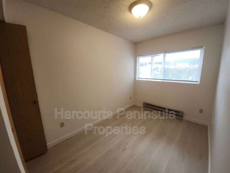 Bremerton Condo: 1115 Wheaton Way