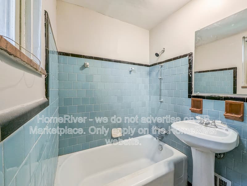 Mc Kees Rocks House: 917 Liberty St