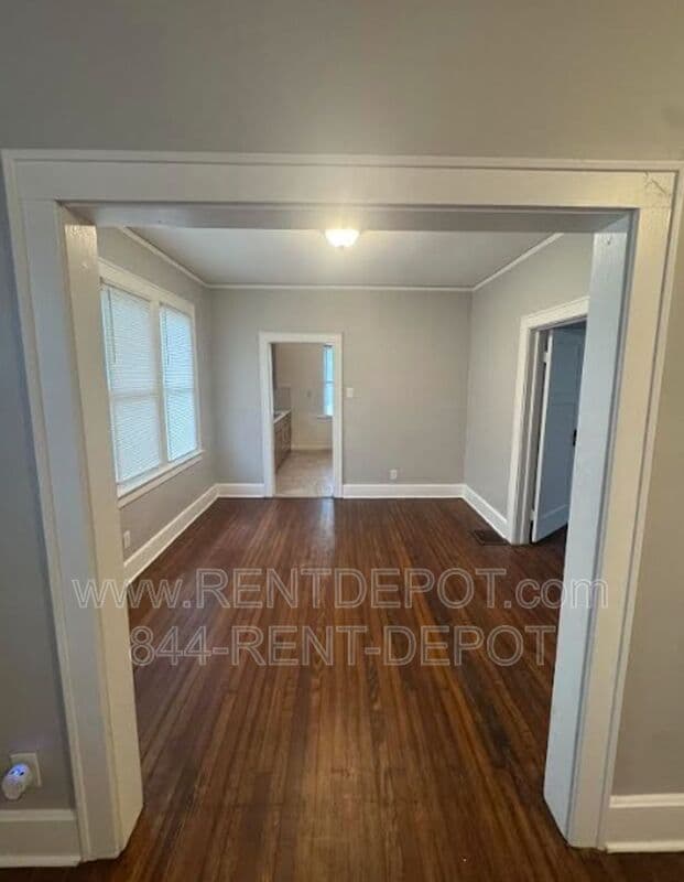Evansville House: 501 Maxwell Ave