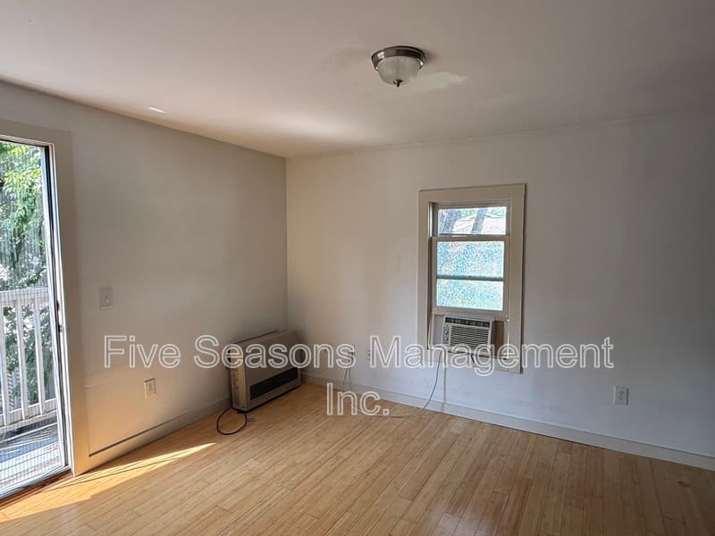 Burlington Condo: 133 Elmwood Avenue - 4