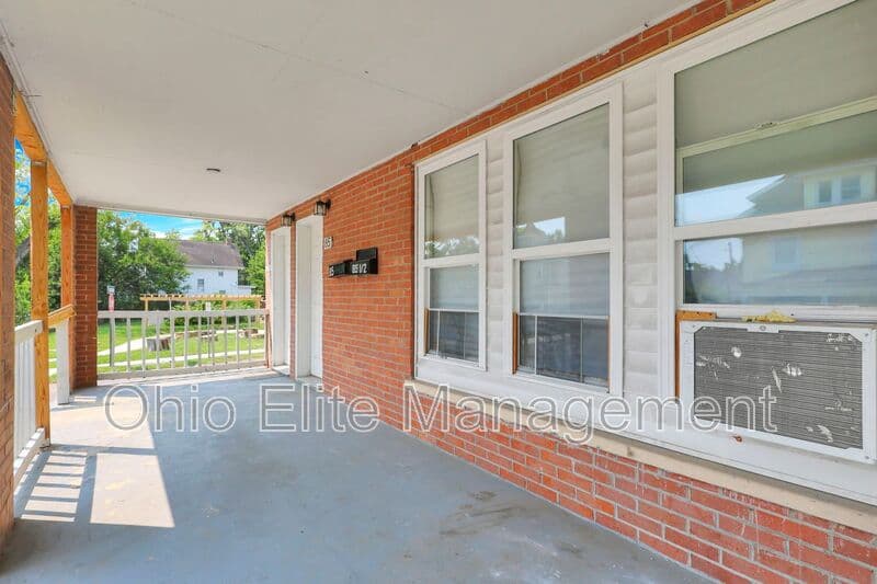 Columbus House: 85 S Wheatland Ave