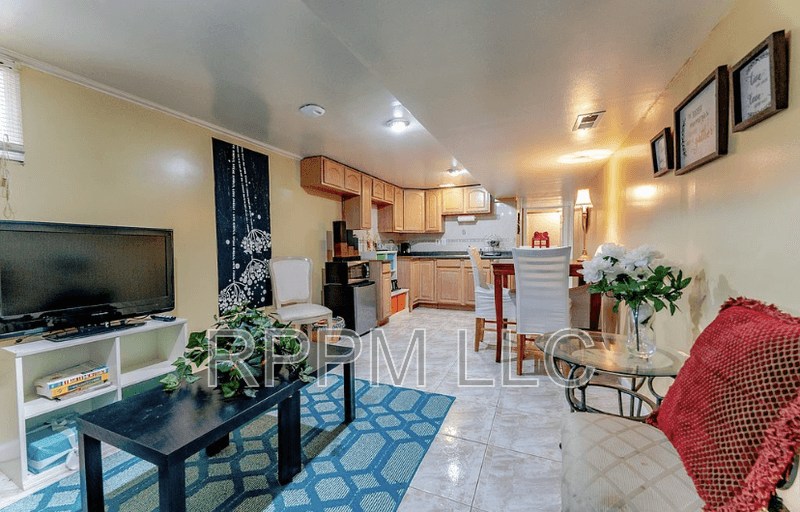 Bayonne Condo: 23 Sycamore Road