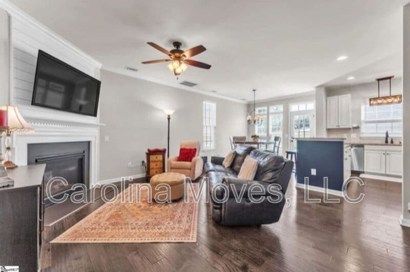 Greenville Townhome: 401 Christiane Way