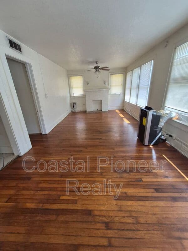 Tampa Condo: 4015 N Seminole Ave
