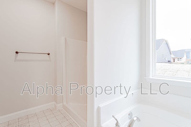 Greer House: 73 Tannery Dr