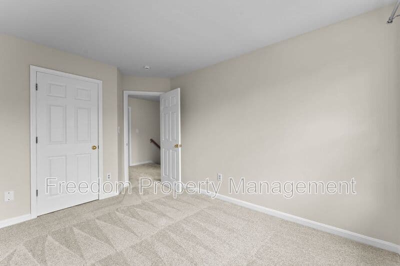 Manassas Townhome: 8644 Sanderling Dr