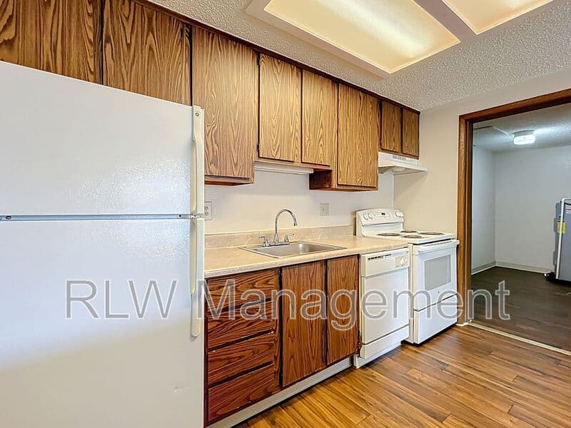 Eustis Condo: 611 Mount Homer Rd