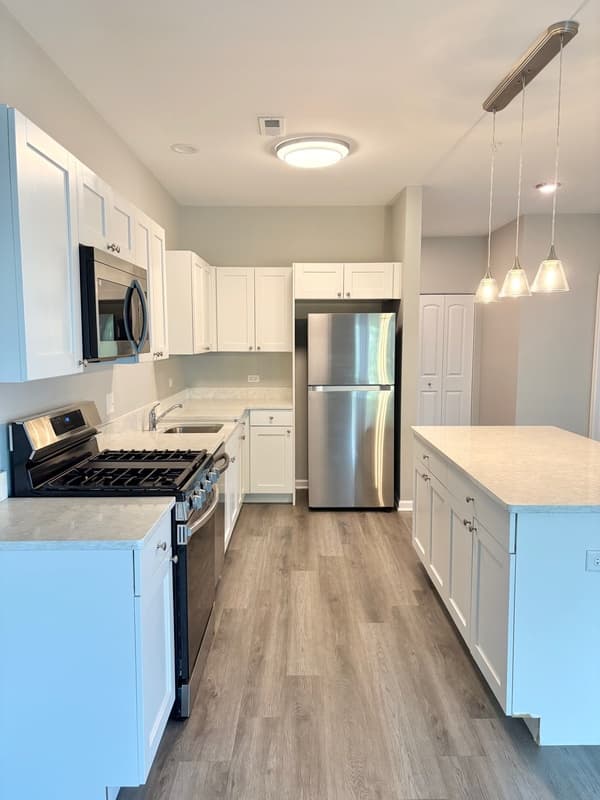 Huntley Condo: 11808 W Coral St