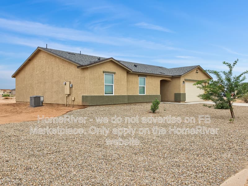 Arizona City House: 13211 S Jamaica Cir