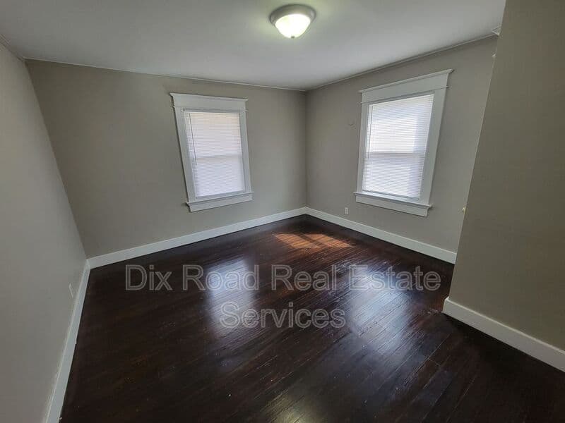 Dayton House: 604 Cambridge Avenue