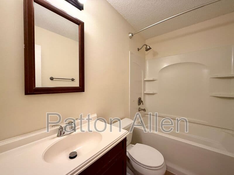 Asheville Townhome: 4 Dawnwood Circle