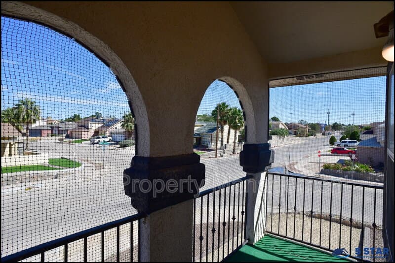 El Paso House: 12062 Ben Proctor Dr