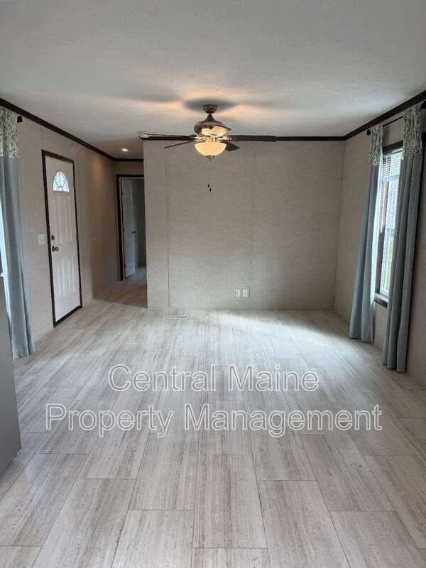 Orono House: 21 Austin Dr.