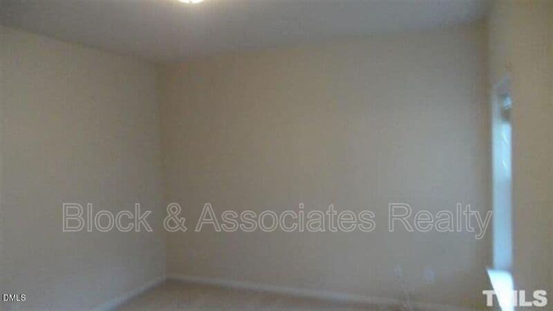 Cary House: 132 Linden Park Lane