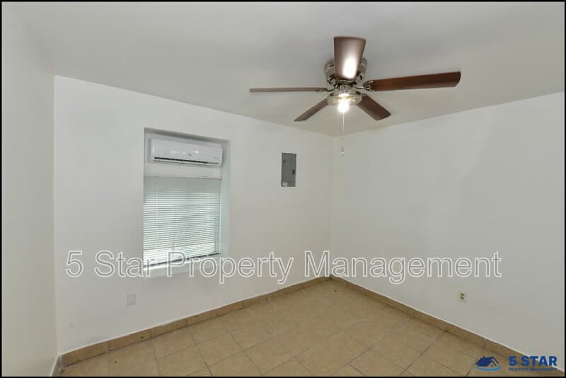 El Paso Condo: 1910 Olive Ave