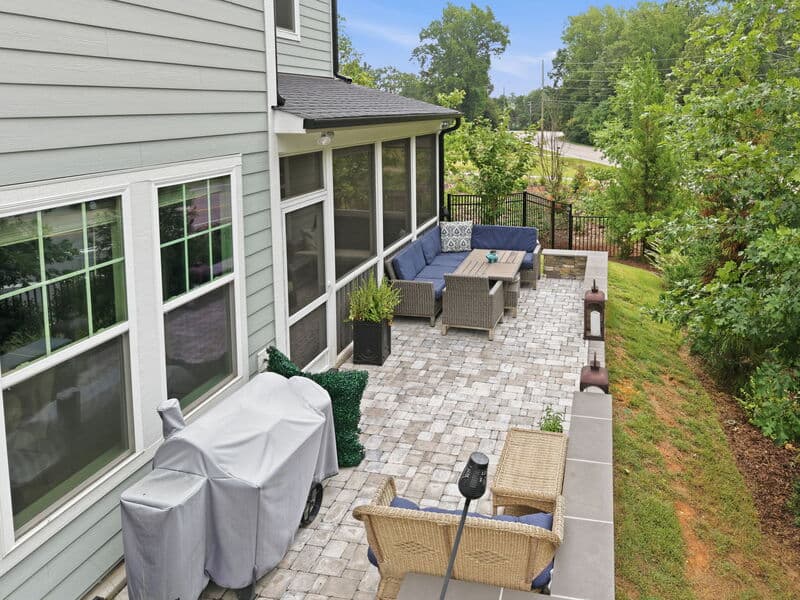 Raleigh House: 7701 Litcham Drive