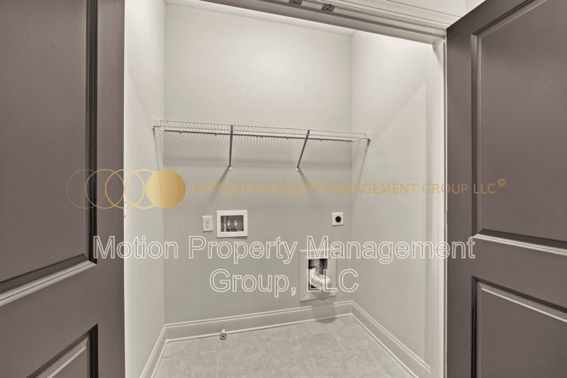 Scottdale House: 776 Angora Alley