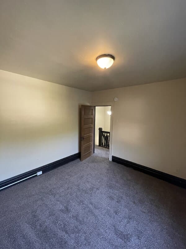 Pittsburgh House: 1250 Blackadore Avenue