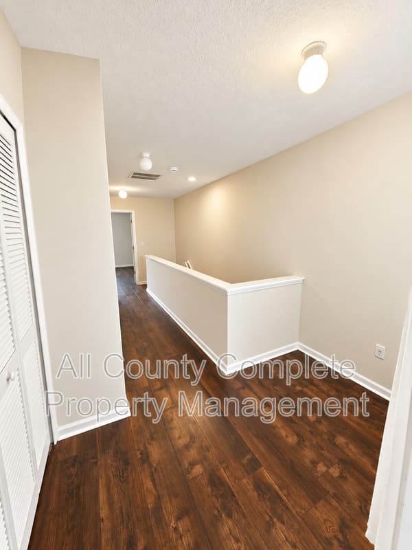 Jacksonville Townhome: 2311 Red Moon Dr.