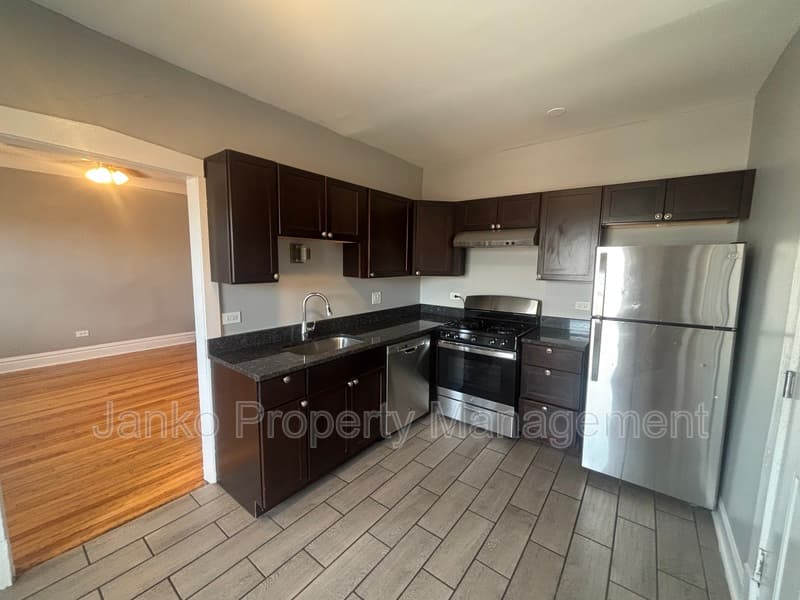 Chicago Condo: 3114 W 61st St
