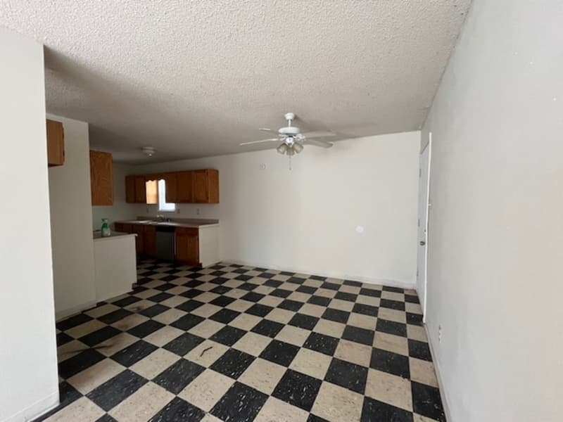Austin House: 20 Opal Mae