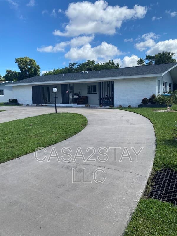 Cape Coral Condo: 4917 Vincennes Street