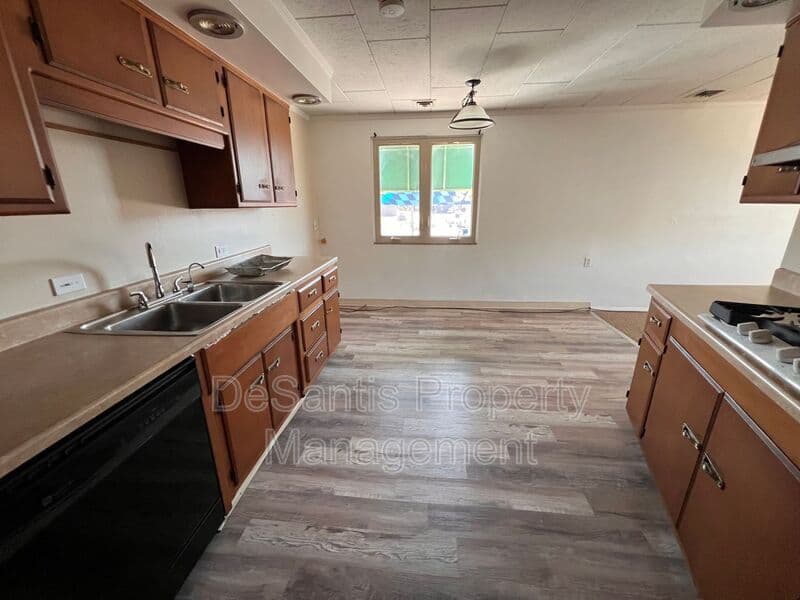 Ambridge Condo: 810 Merchant Street