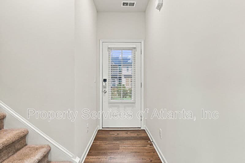Flowery Branch House: 5313 Melbourne Ln