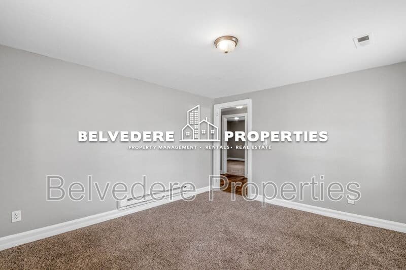 High Point Condo: 1730 Brooks Ave