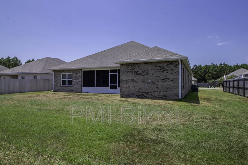 Ocean Springs House: 1208 Carraway Cove