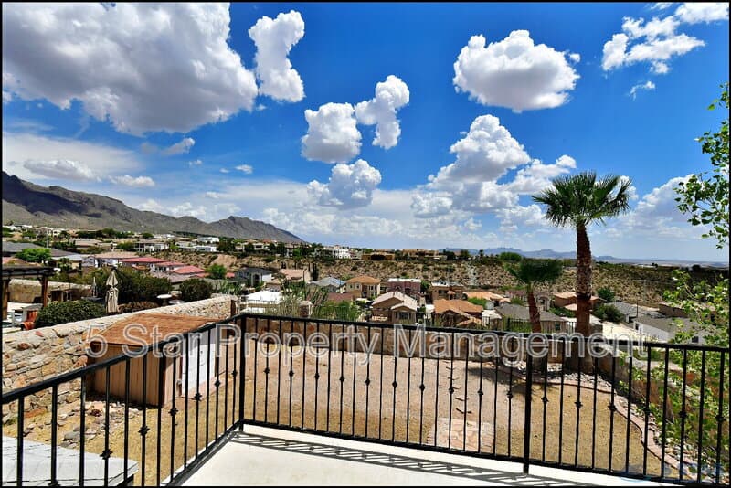 El Paso House: 6372 Franklin Ridge Dr !!
