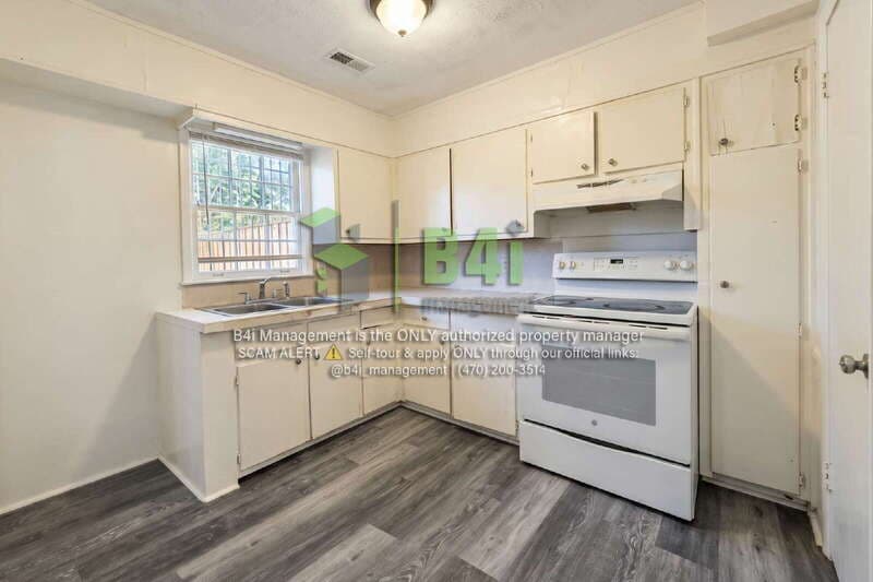 Stone Mountain Townhome: 1010 Sexton