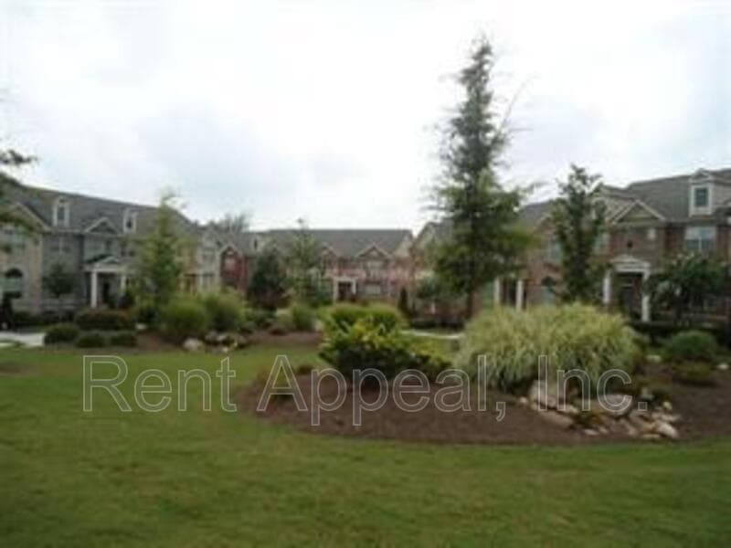 Alpharetta House: 4863 Carre Way