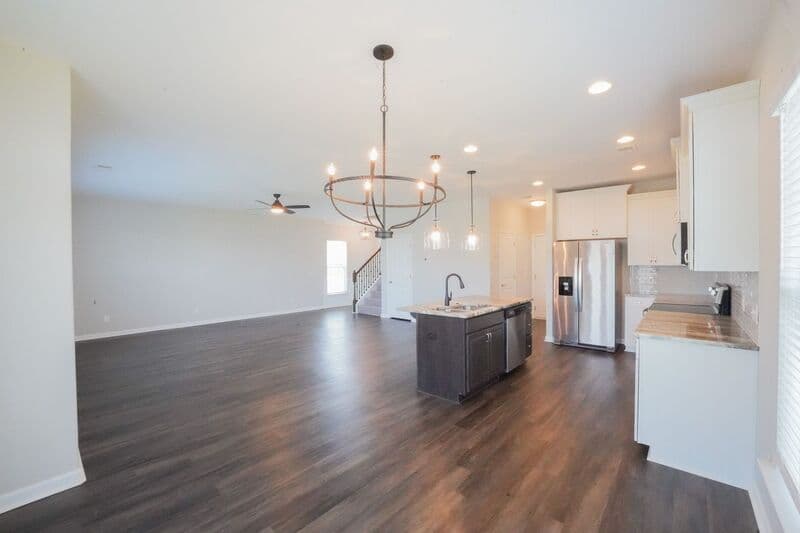 Savannah House: 165 Greyfield Circle