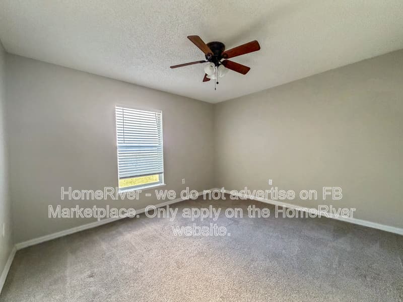 Jacksonville House: 4130 Broad Creek Ln