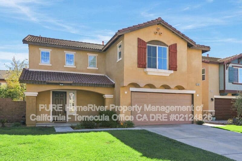 Murrieta House: 31931 Blanca Ct