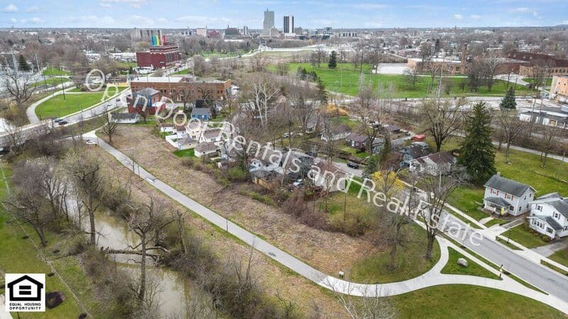 Fort Wayne Condo: 2144 Edgehill Ave