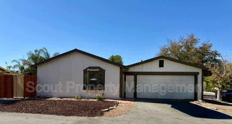 Temecula House: 31107 Camino Verde