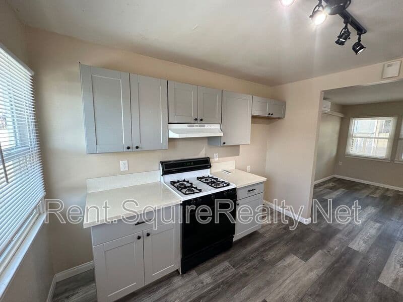 Azusa Condo: 936 W. Foothill Blvd