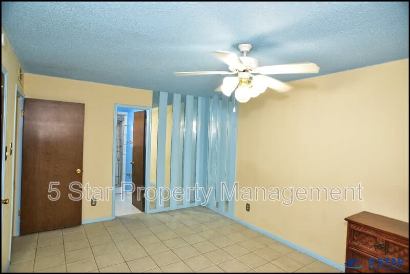 El Paso Condo: 6700 Escondido Drive